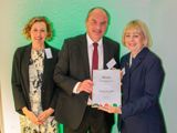 A photo of Professor Glenn Gibson receiving his award at the BNF Annual Conference
